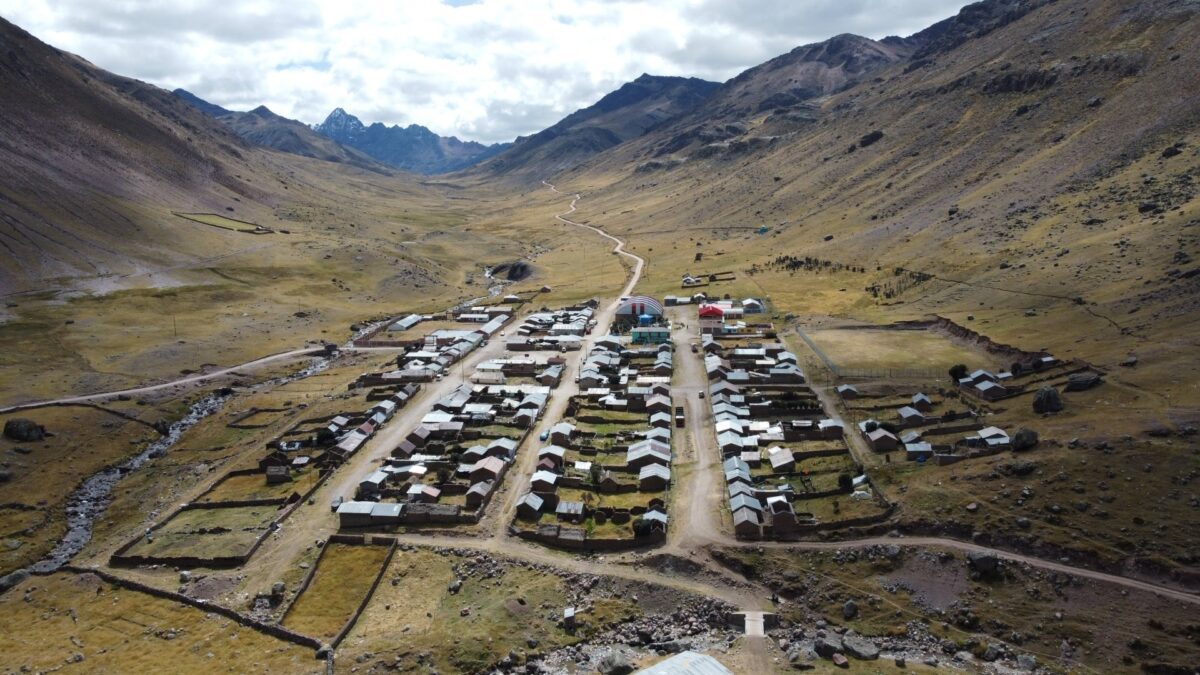 Image of the town of Atcas in Peru.